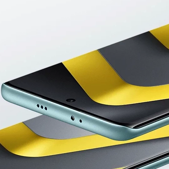 6.77-дюймовый AMOLED дисплей POCO M8 5G
