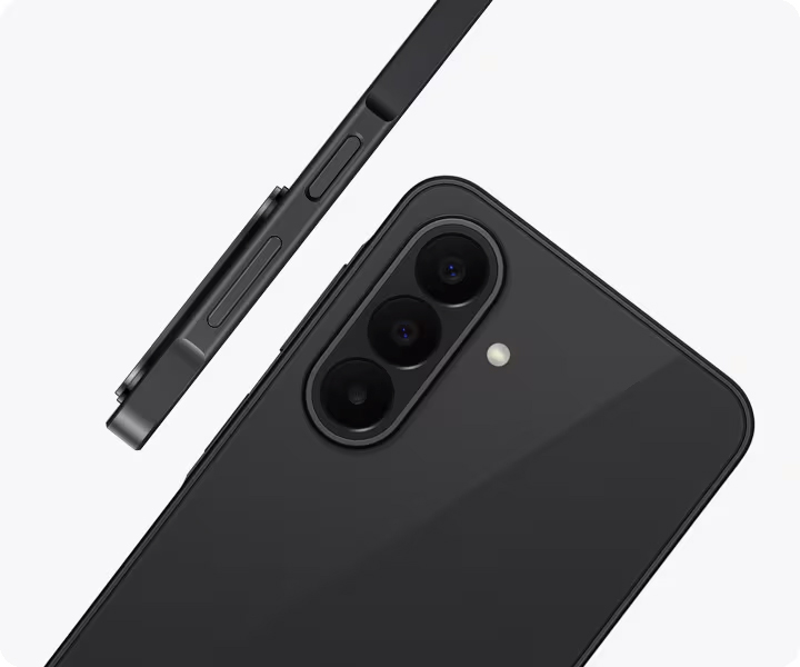 Samsung Galaxy A27 5G Black — стильный корпус с глянцевой стеклянной поверхностью, толщина 7.8 мм