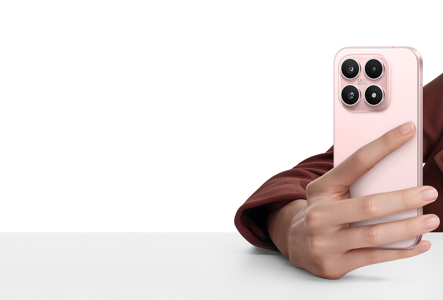 Xiaomi 17 Alpine Pink &mdash; стильный телефон с процессором Snapdragon 8 Elite Gen 5