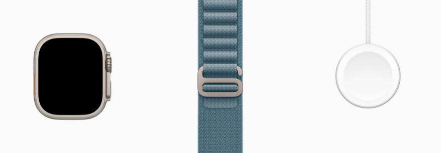 Комплектация Apple Watch Ultra 3 49mm Natural Titanium Case with Light Blue Alpine Loop