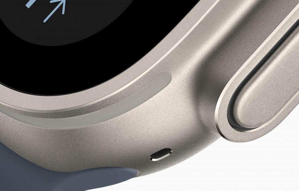 Apple Watch Ultra 3 49mm Natural Titanium Case with Blue/Bright Blue Trail Loop (M/L 145–220mm)