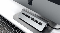 USB-концентратор Satechi Aluminum USB 3.0 Hub & Card Reader Серый космос USB-концентратор Satechi Aluminum USB 3.0 Hub & Card Reader Серый космос